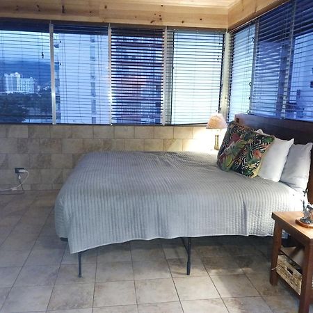Aparthotel Hawaiian King Honolulu Zimmer foto